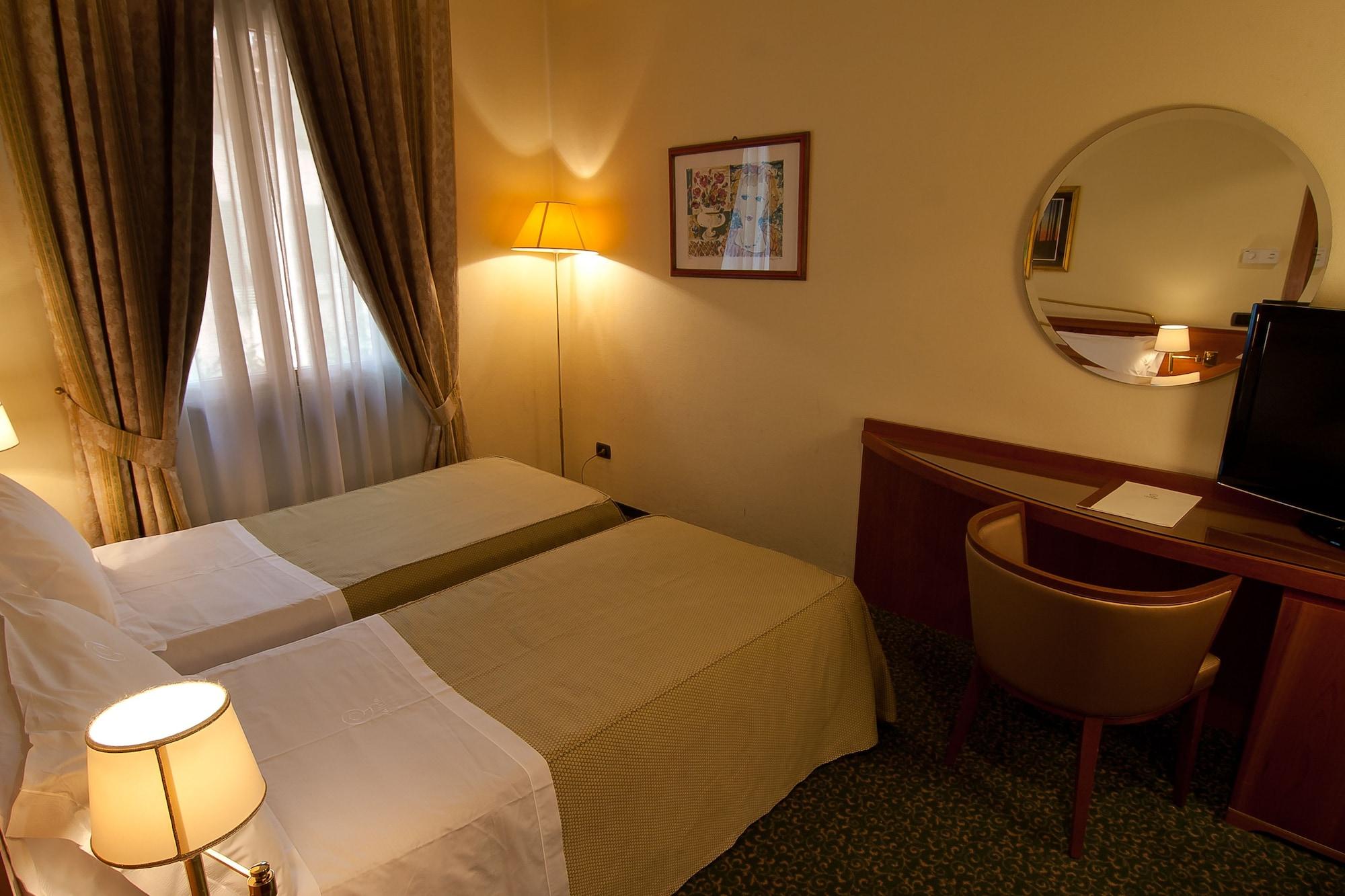 Hotel Celide 4*