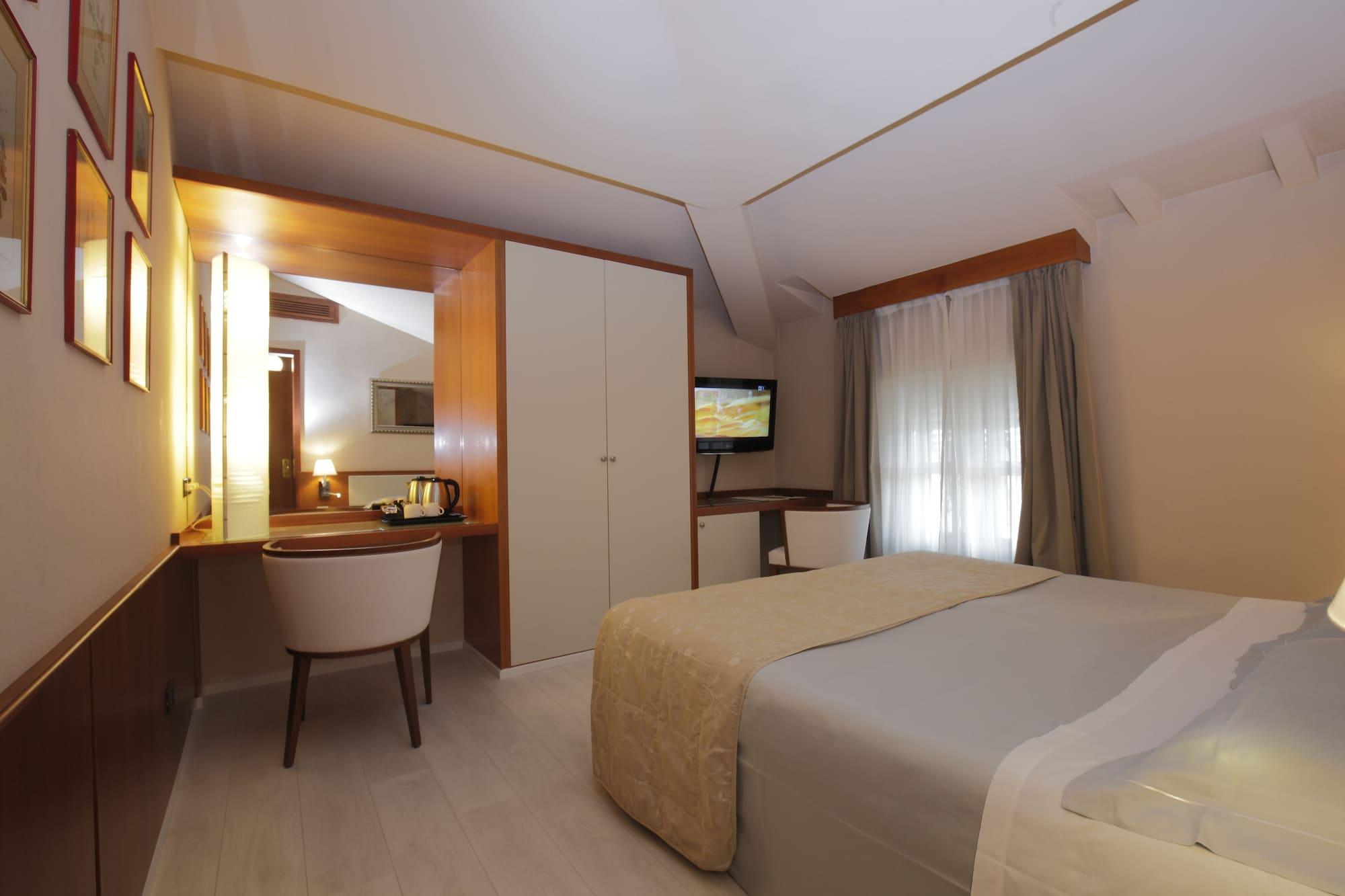 Celide Hotel