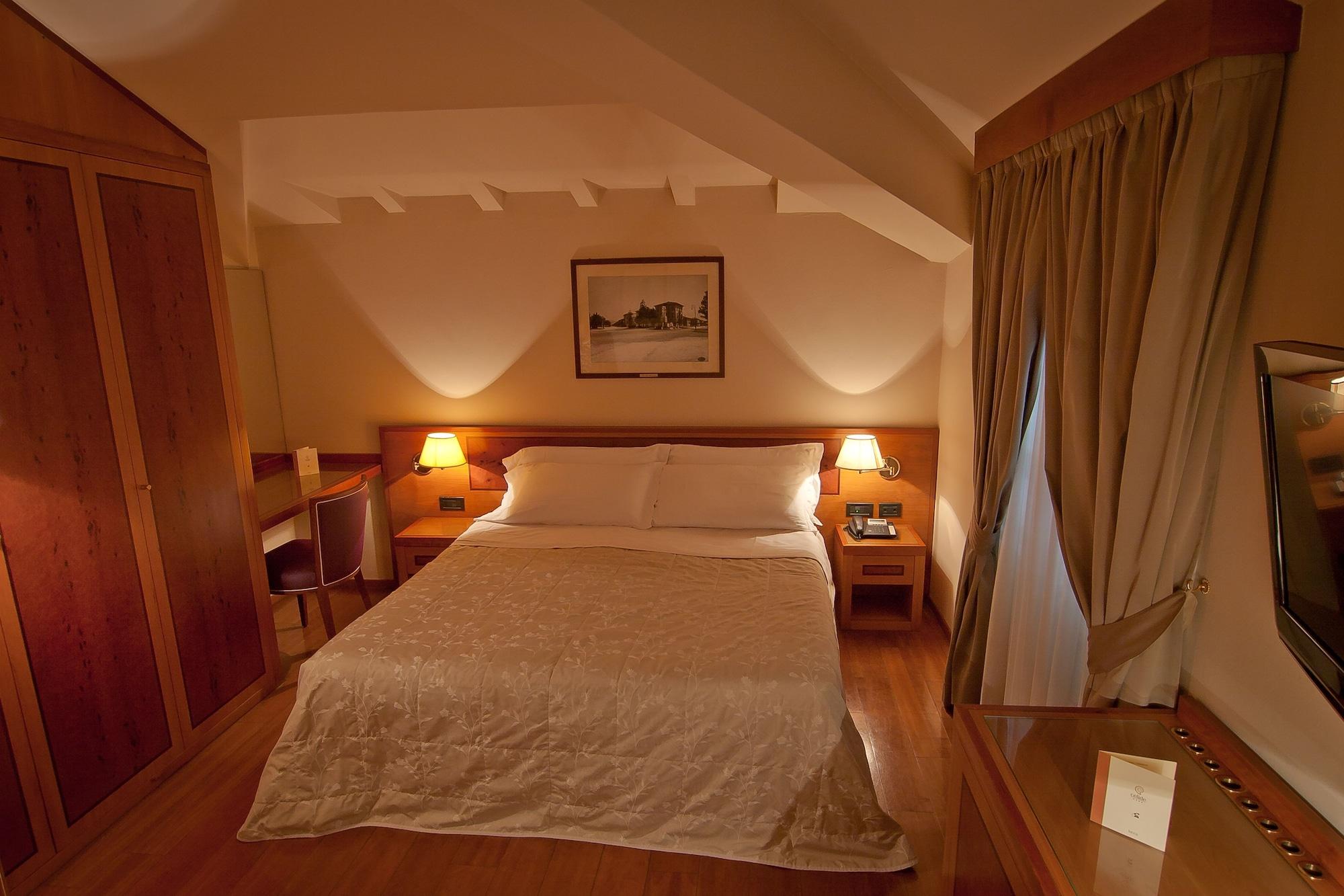 Celide 4*
